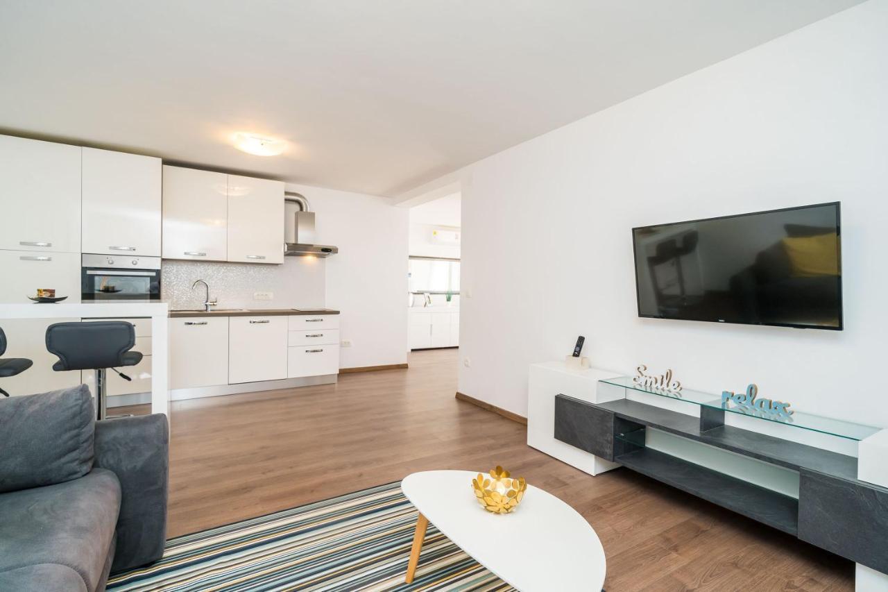 Apartments Marnic- Blue Chill Млини Экстерьер фото