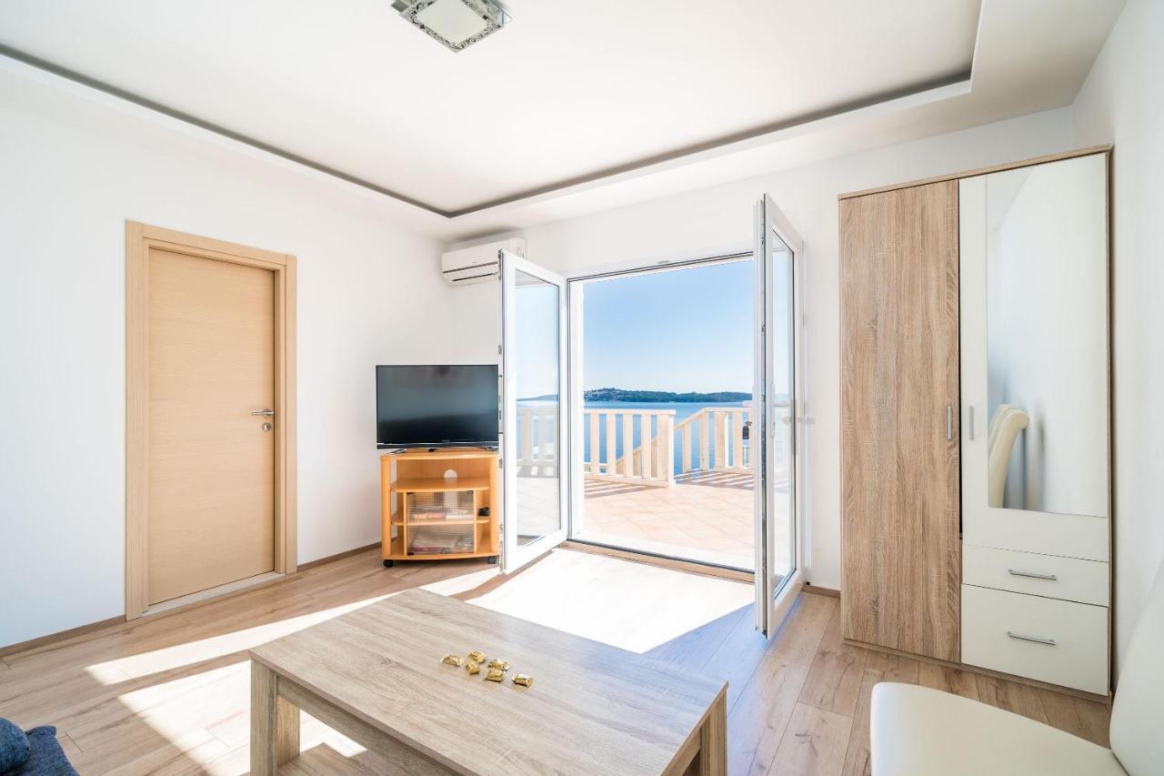 Apartments Marnic- Blue Chill Млини Экстерьер фото